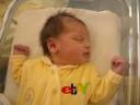 bb.thumbnail Sur Ebay, on achète tout, même des enfants