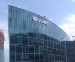microsoft eos 2 300x250 Microsoft déménage à Paris